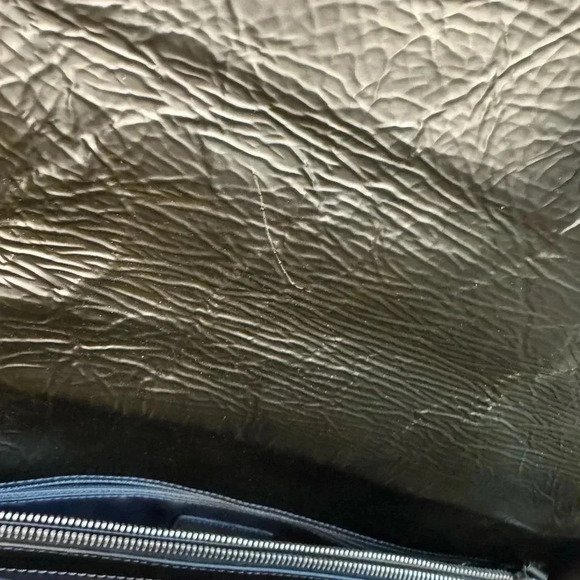 Chanel Chain CC Full Flap Bag Quilted Patent Lea Large Size Black Color. - Picture 11 of 12